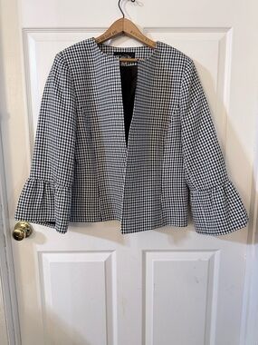 Chelsea Rose Black & White Jacket 16
